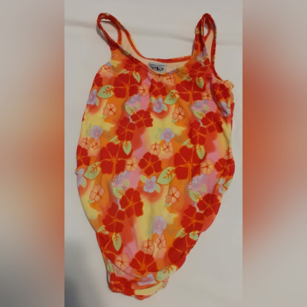 Girl's Floral Swimsuit Size 7/8 (Small Youth)
